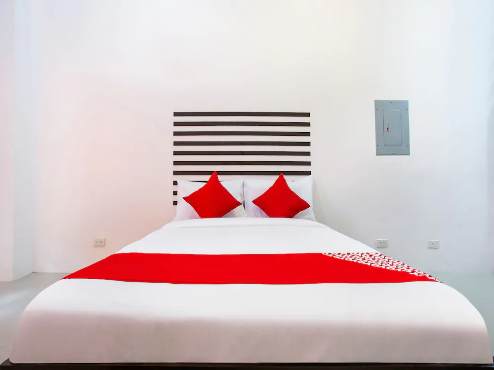 Jardin Suites by OYO Rooms