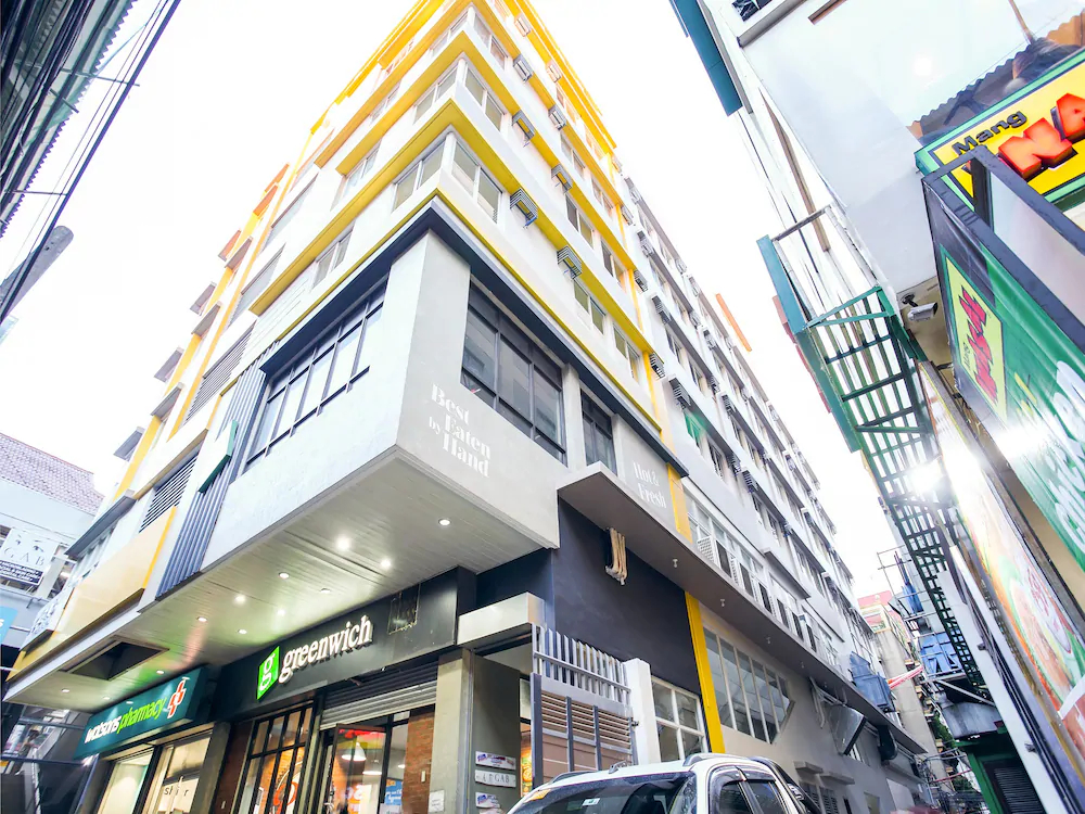 Jardin Suites by OYO Rooms