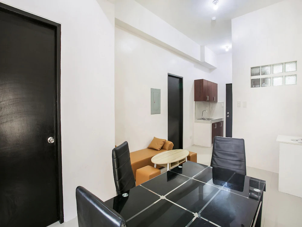 Jardin Suites by OYO Rooms