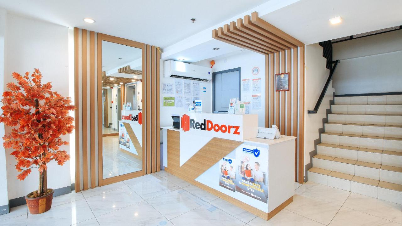 Jardin Suites Hotel & Residences by RedDoorz