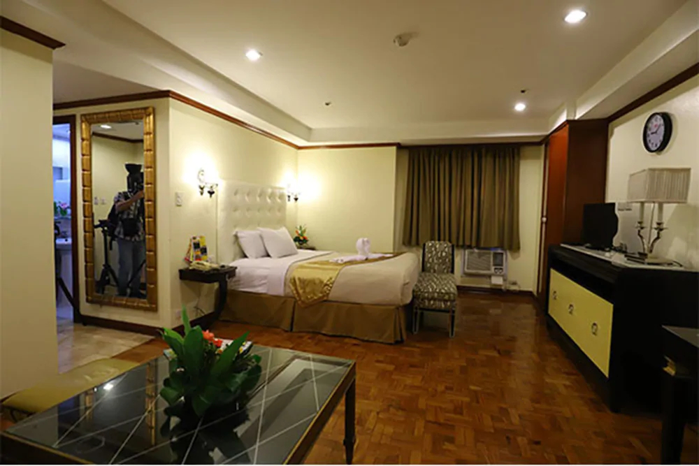 L&B Suites