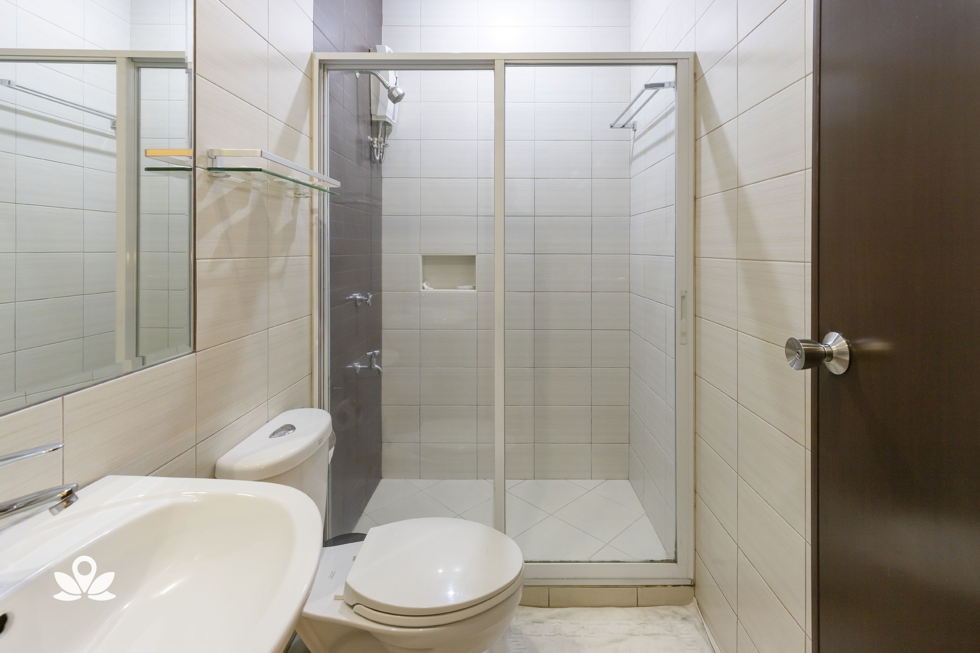 Lorenzzo Suites