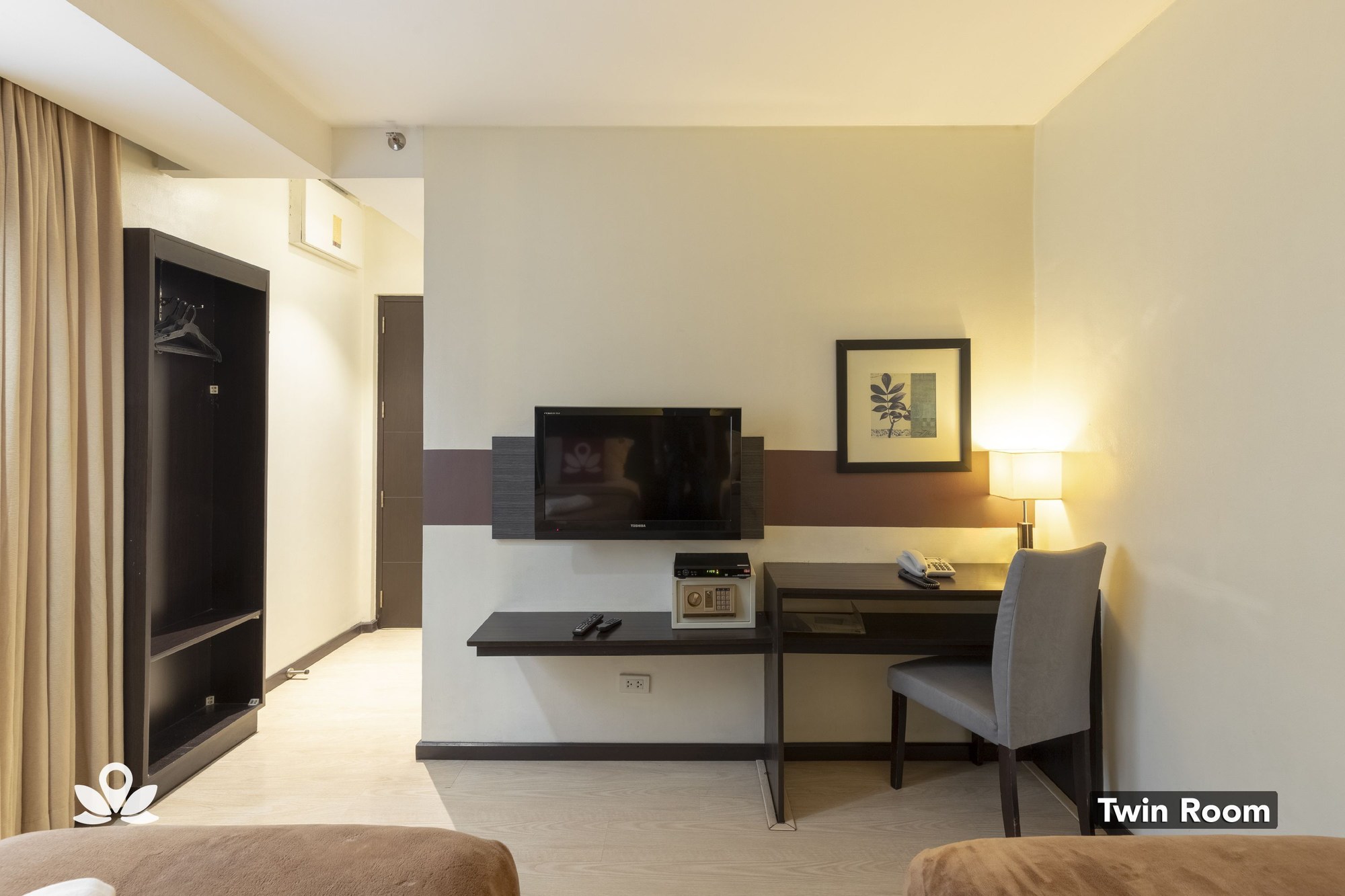 Lorenzzo Suites