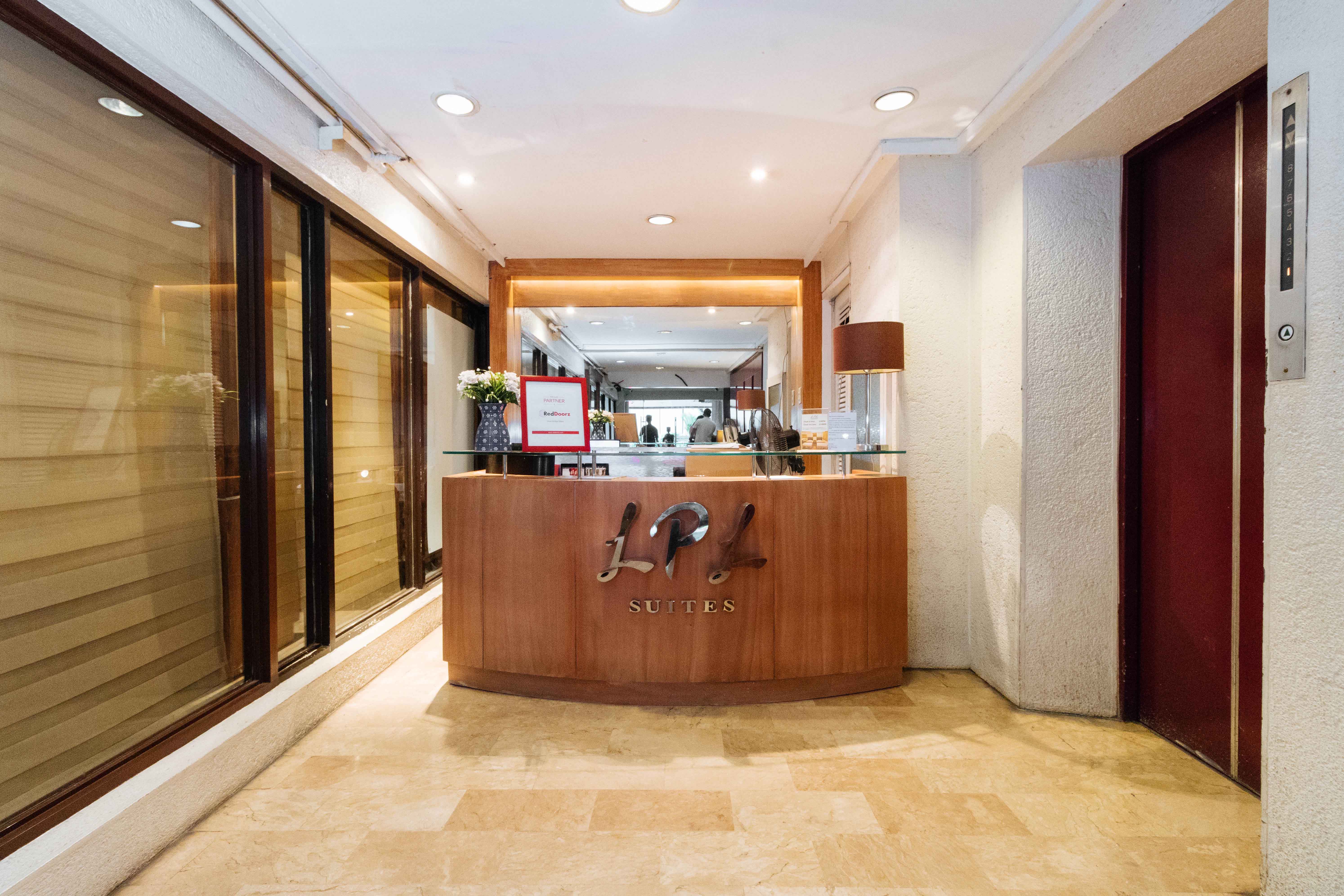LPL Suites Greenbelt by RedDoorz