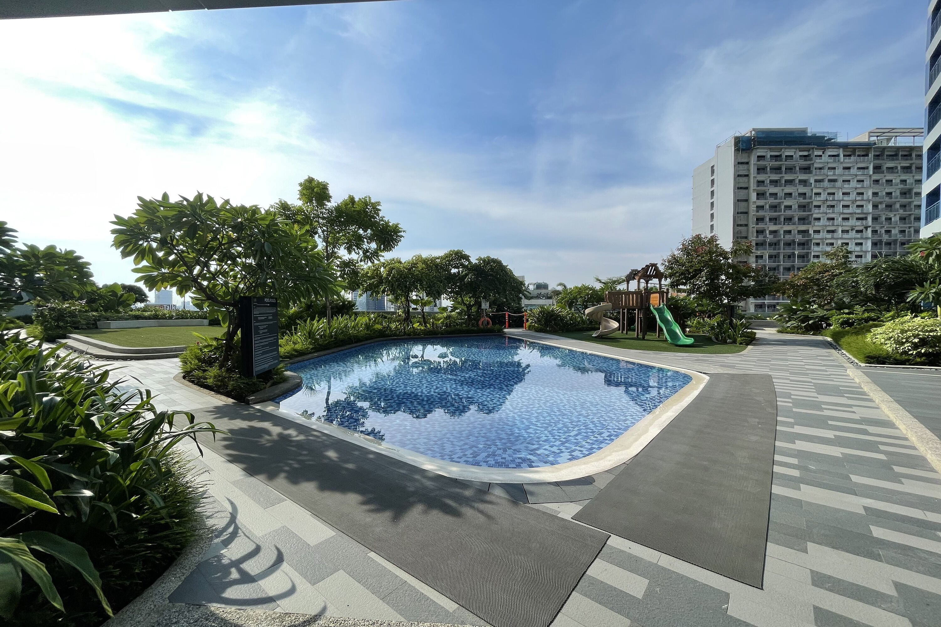 Luxe Air Residences by Makati