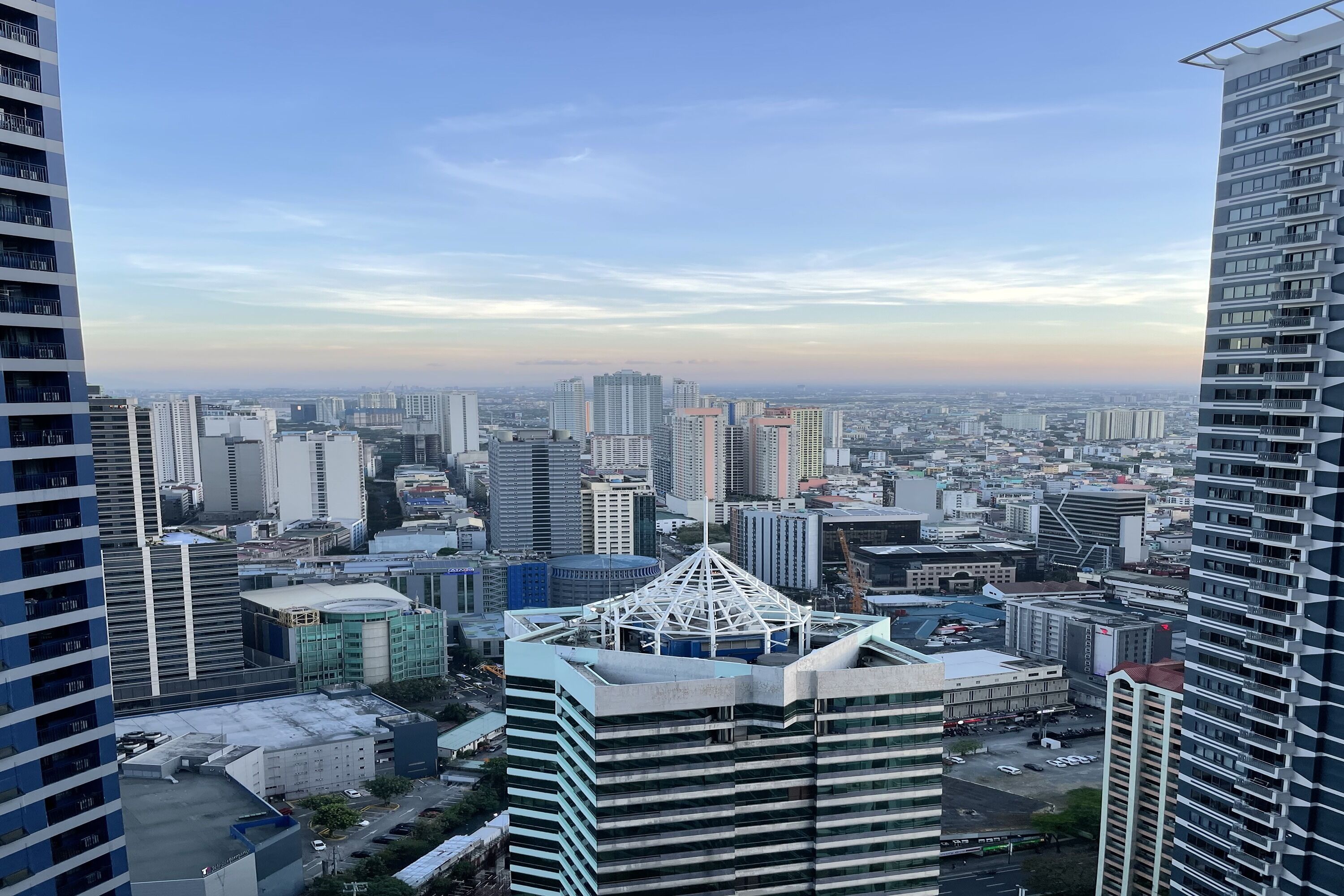 Luxe Air Residences by Makati