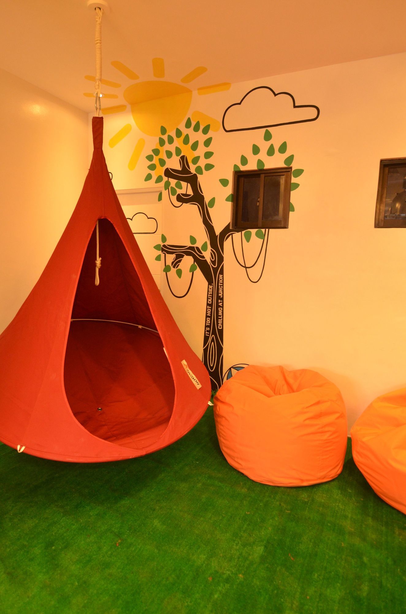 OYO 866 Junction Hostels
