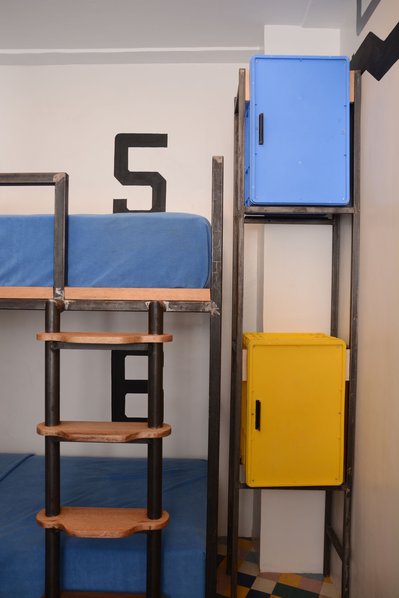 OYO 866 Junction Hostels