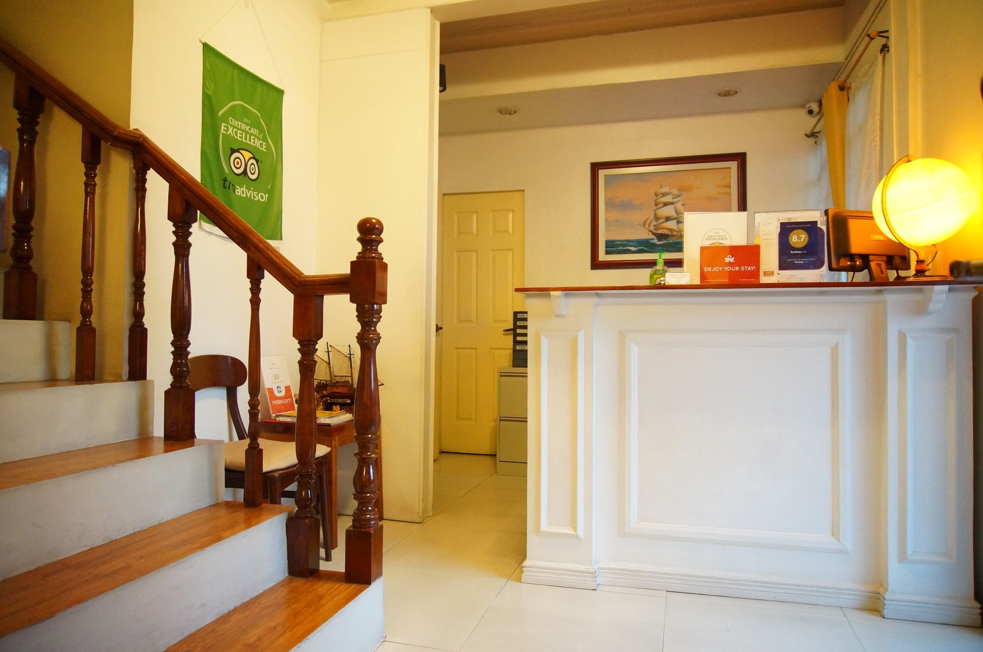 Makati Riverside Inn