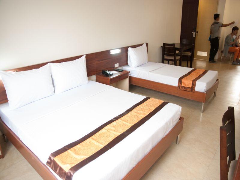 M Suites Hotel