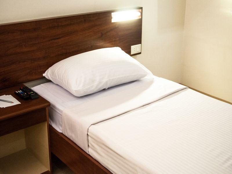 M Suites Hotel