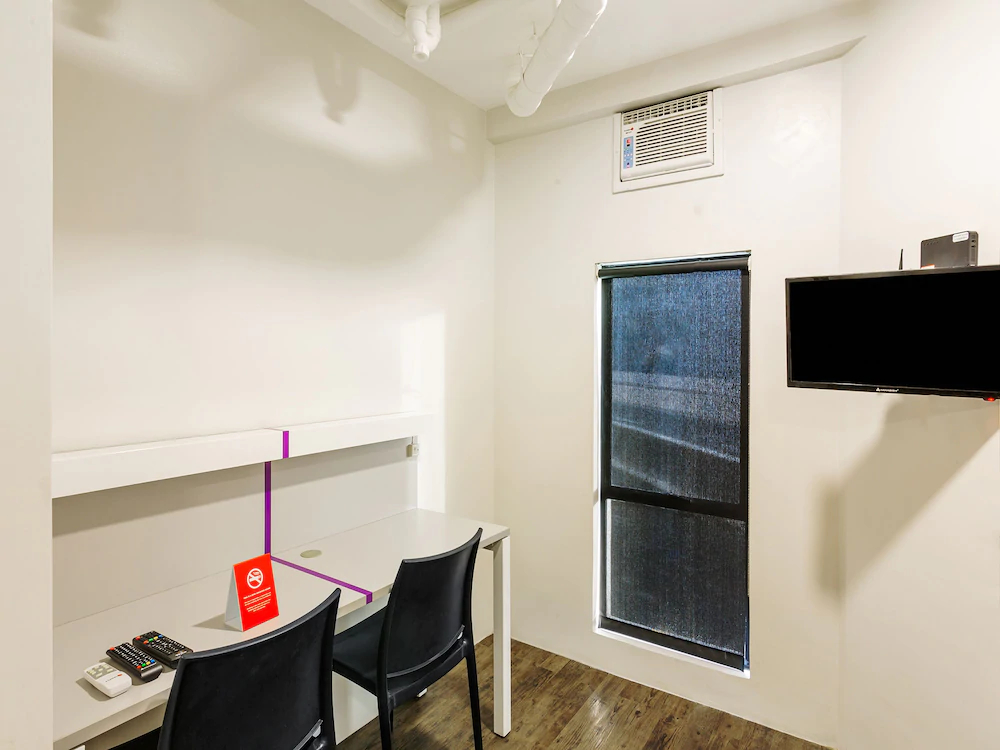 Mytown Amsterdam by OYO Rooms