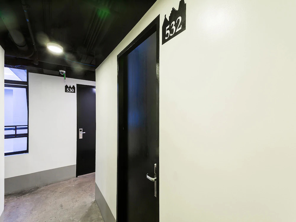 Mytown Amsterdam by OYO Rooms