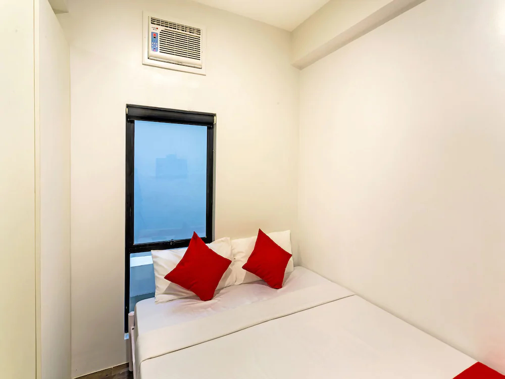 Mytown Amsterdam by OYO Rooms