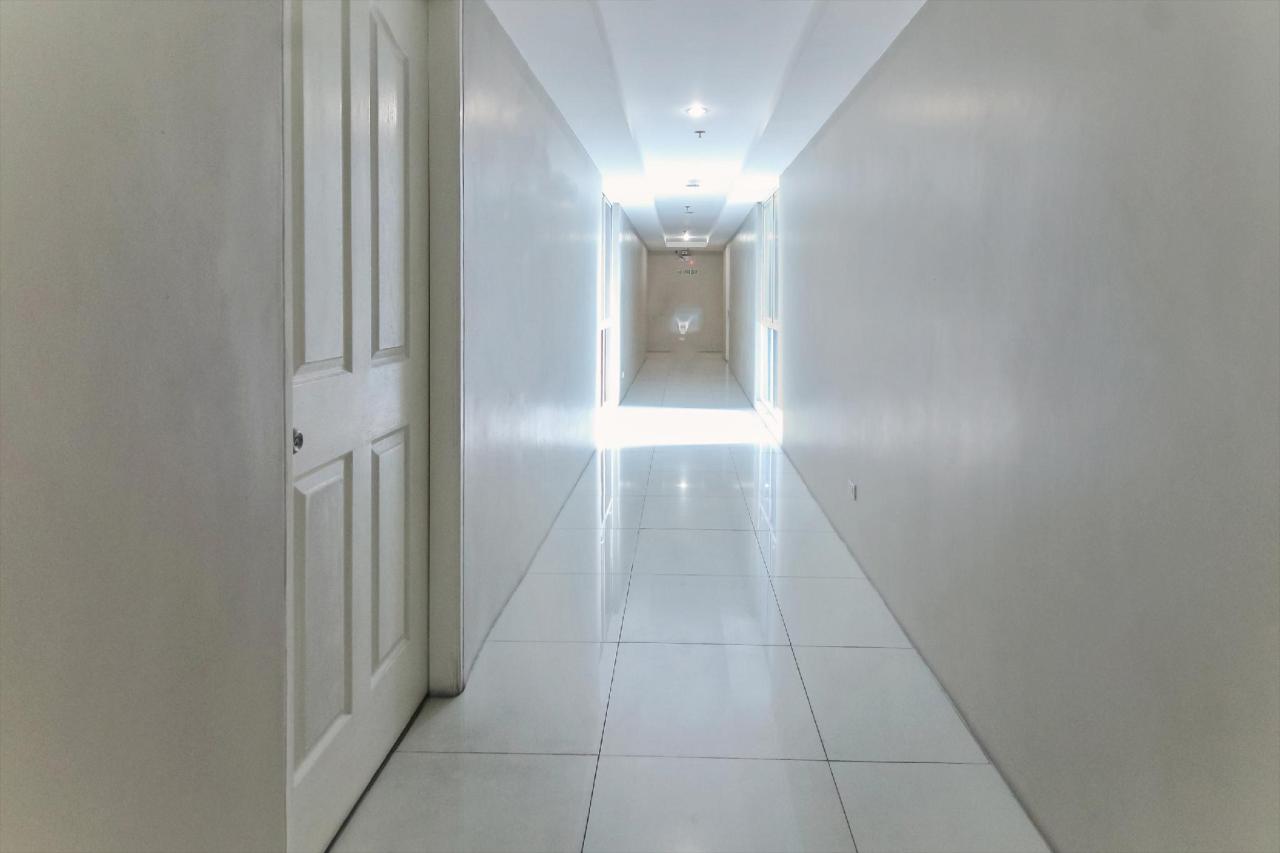 OYO 105 Melbourne Suites