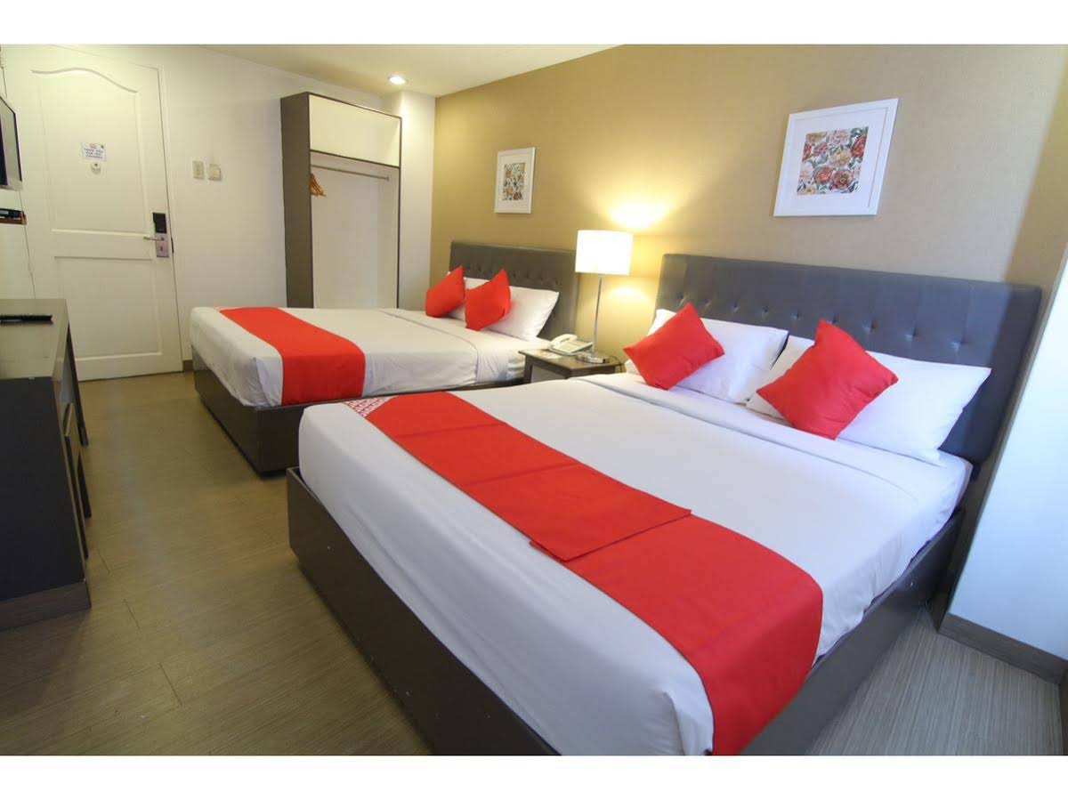 OYO 106 24h City Hotel