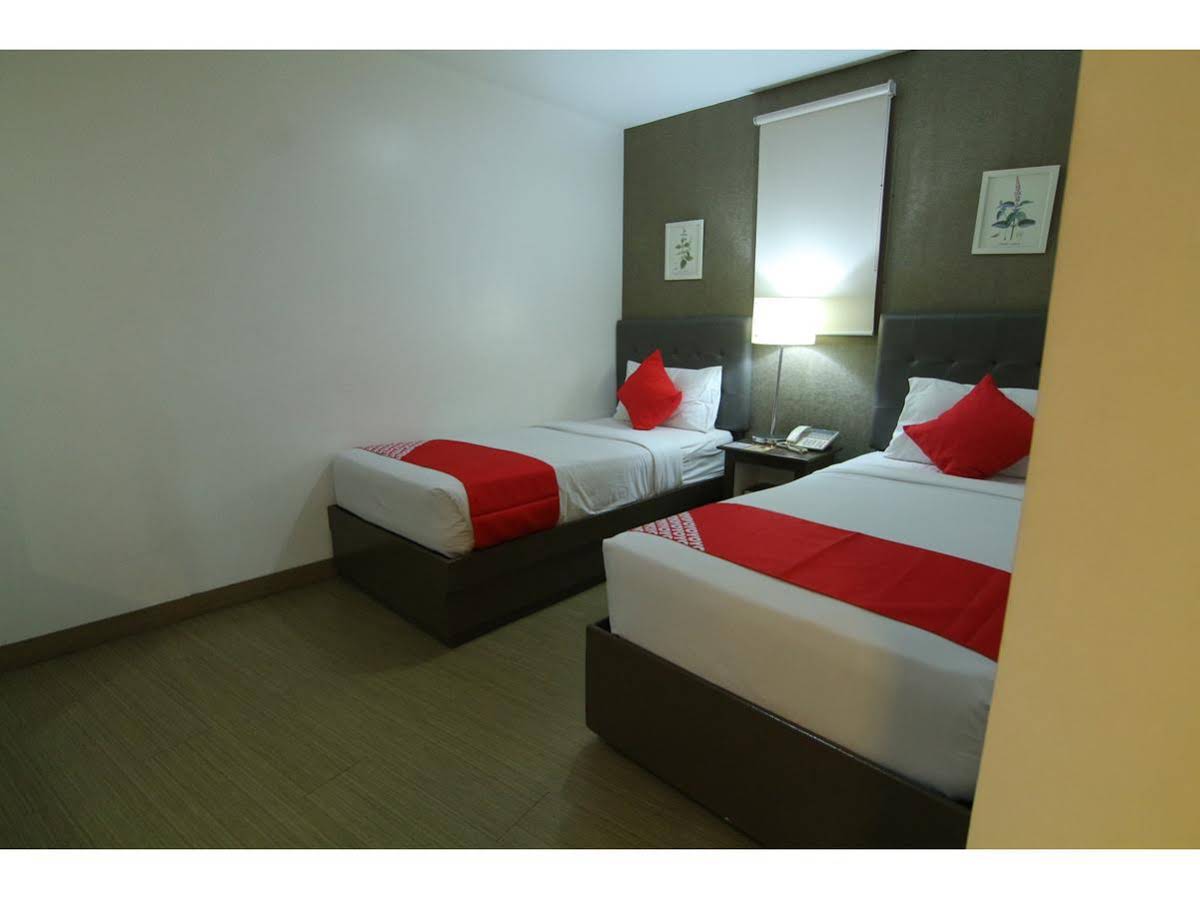 OYO 106 24h City Hotel