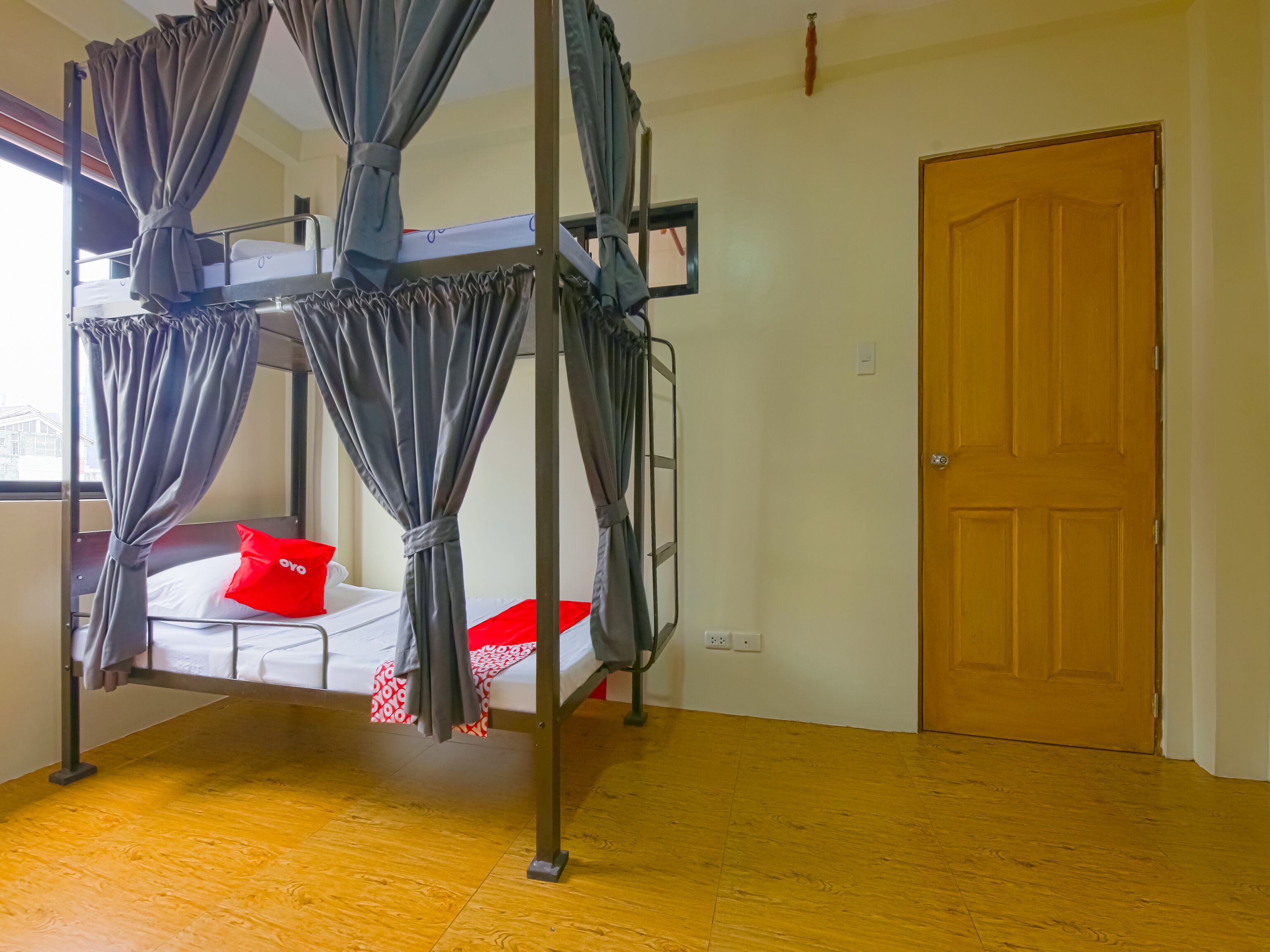 OYO 818 The Budget Inn