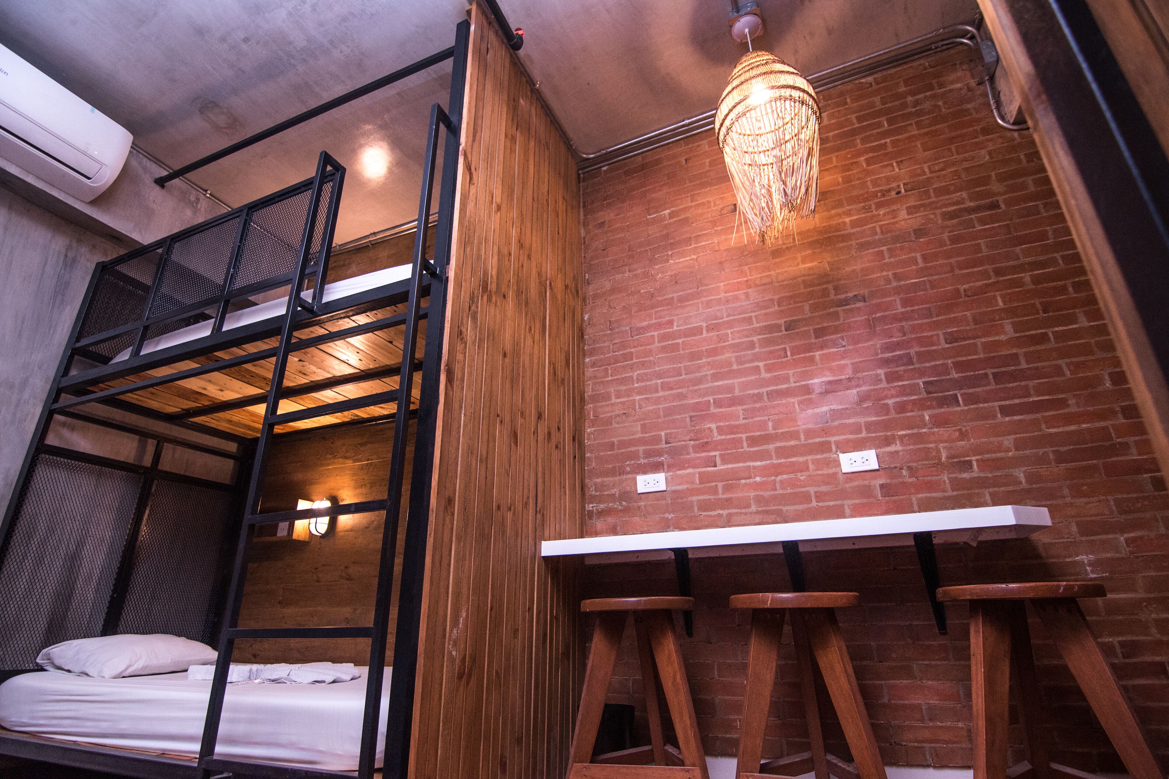 Connector Hostel by OYO Rooms