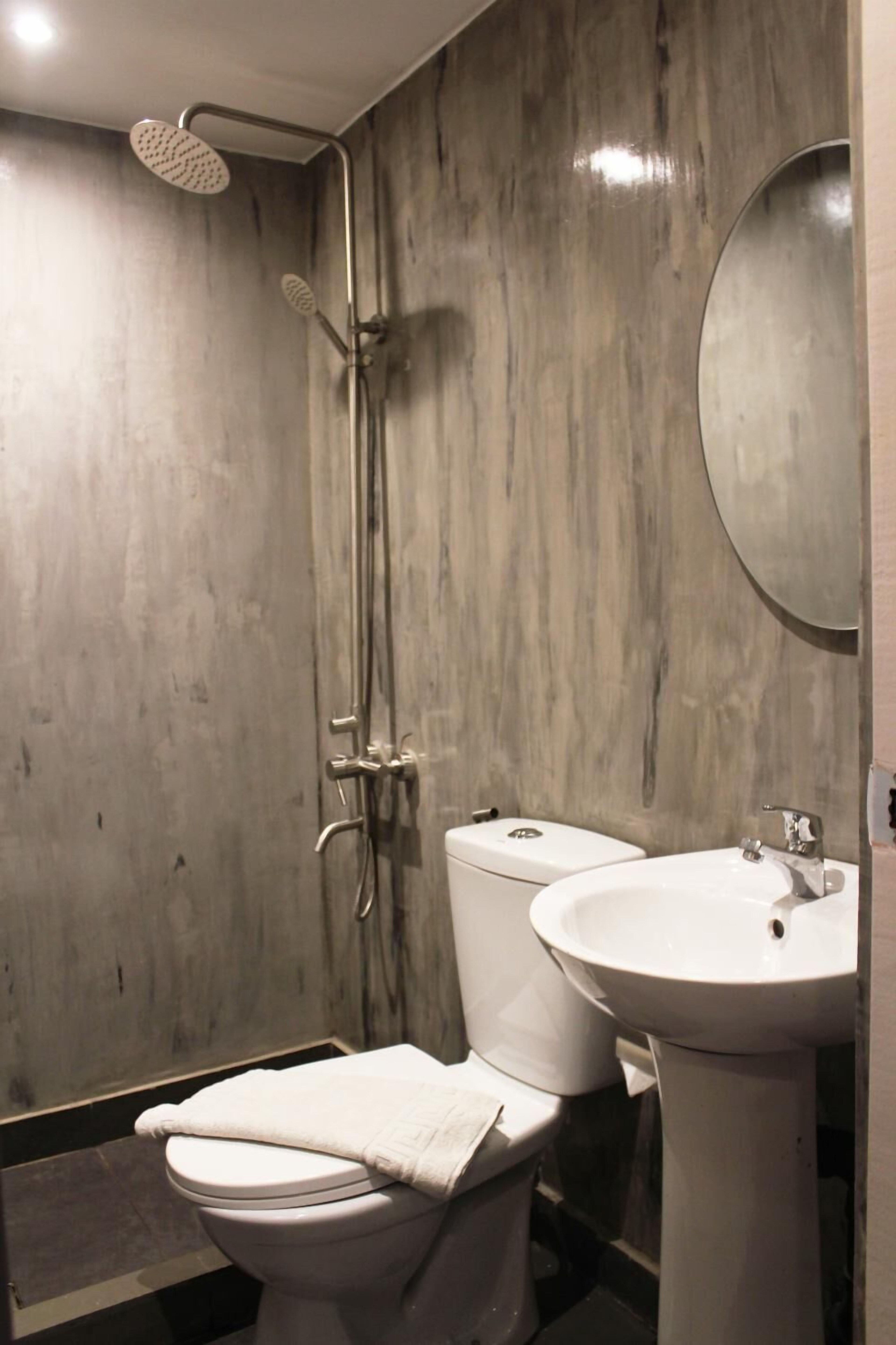 Connector Hostel by OYO Rooms