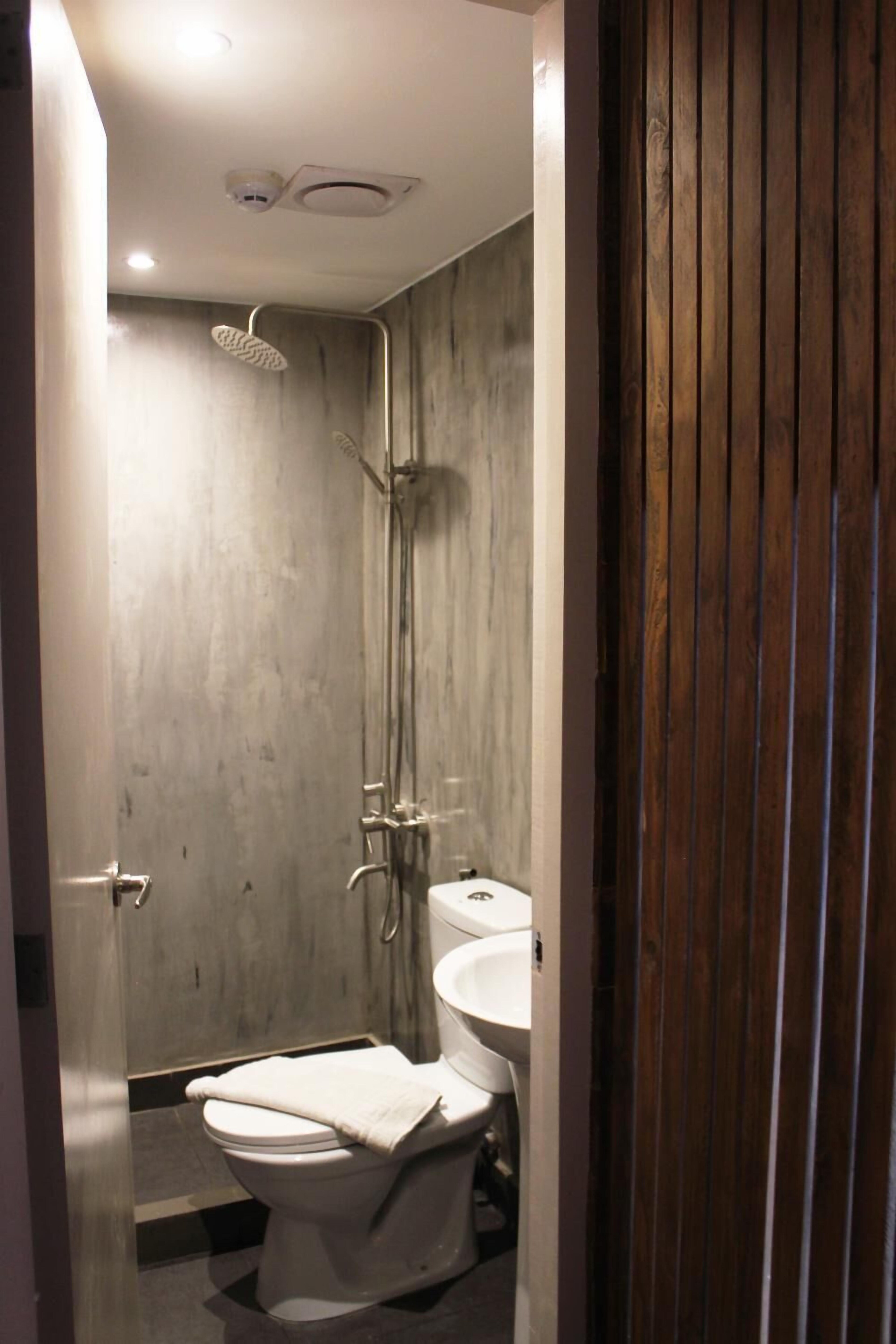 Connector Hostel by OYO Rooms