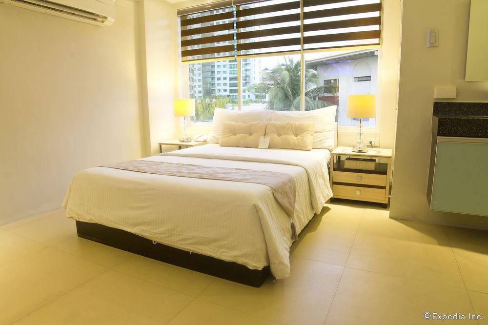 Palm Rock Residence by ZEN Rooms