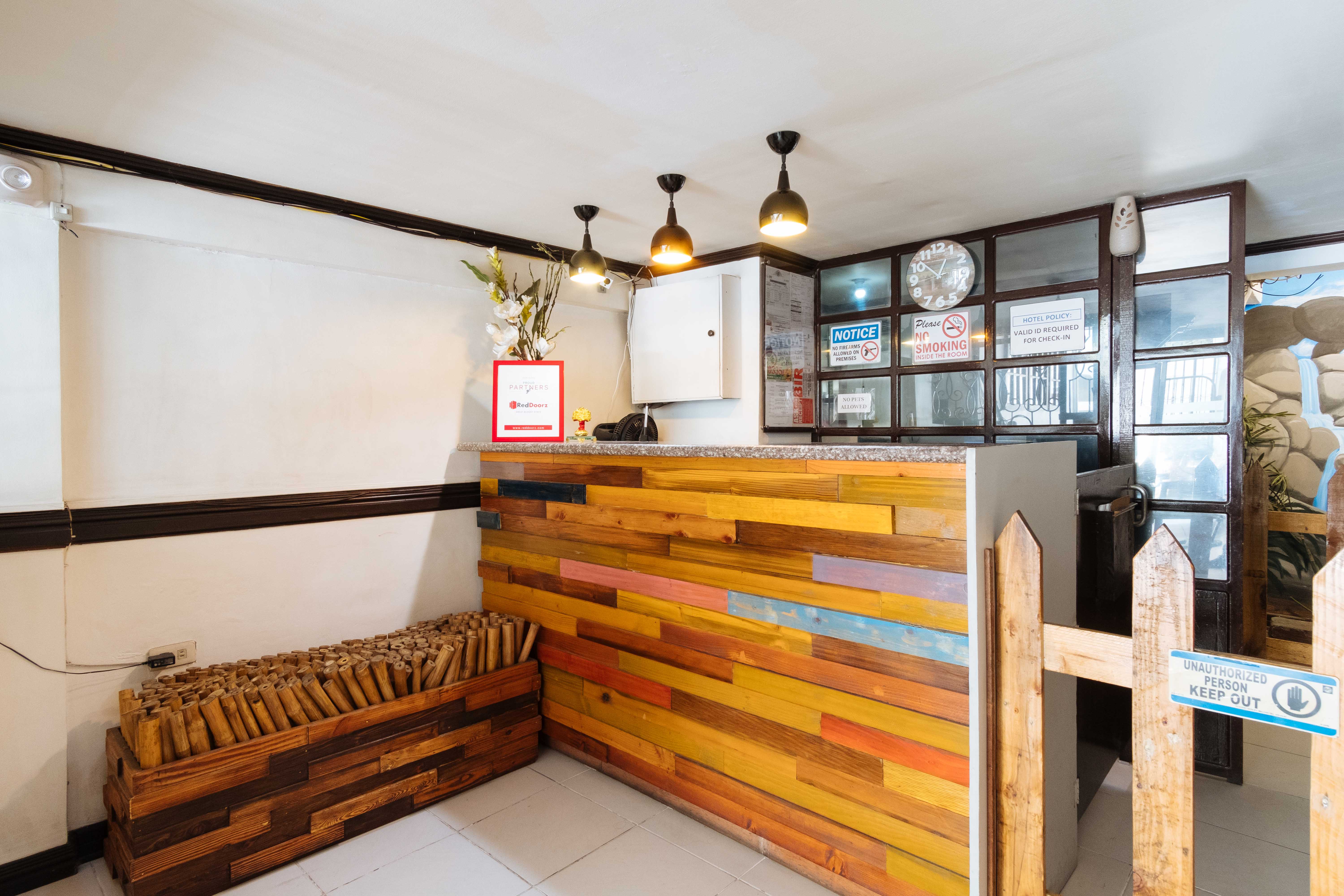 RedDoorz @ Vito Cruz Extension