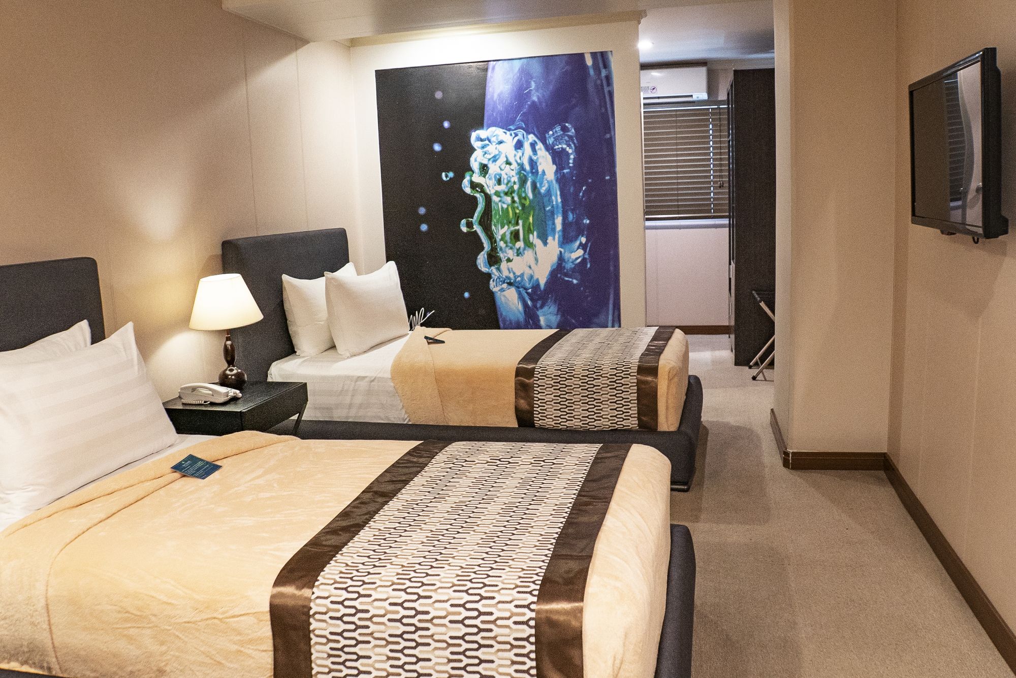 The Hotel at Green Sun
