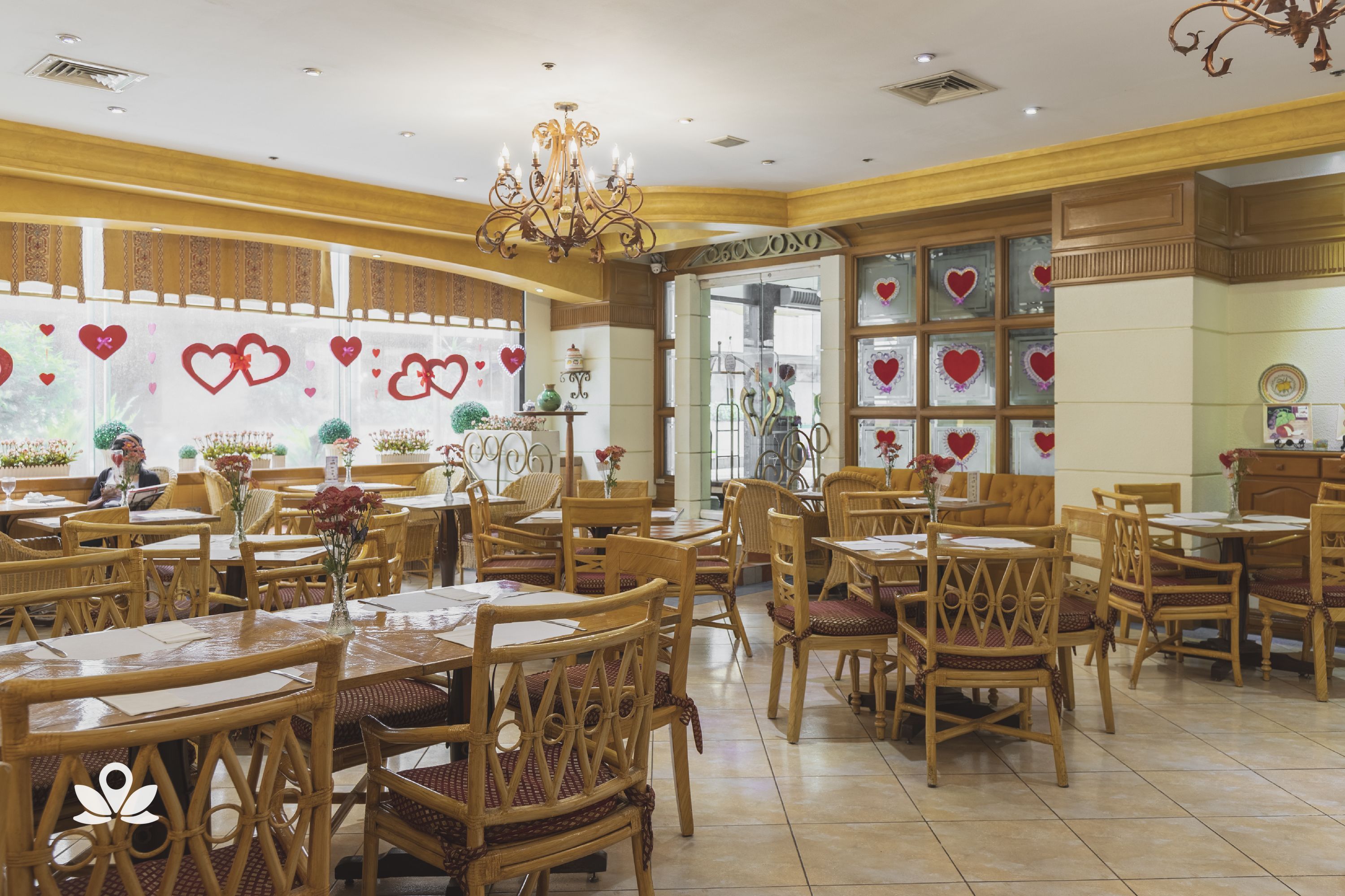 Tiara Oriental Hotel by ZEN Rooms