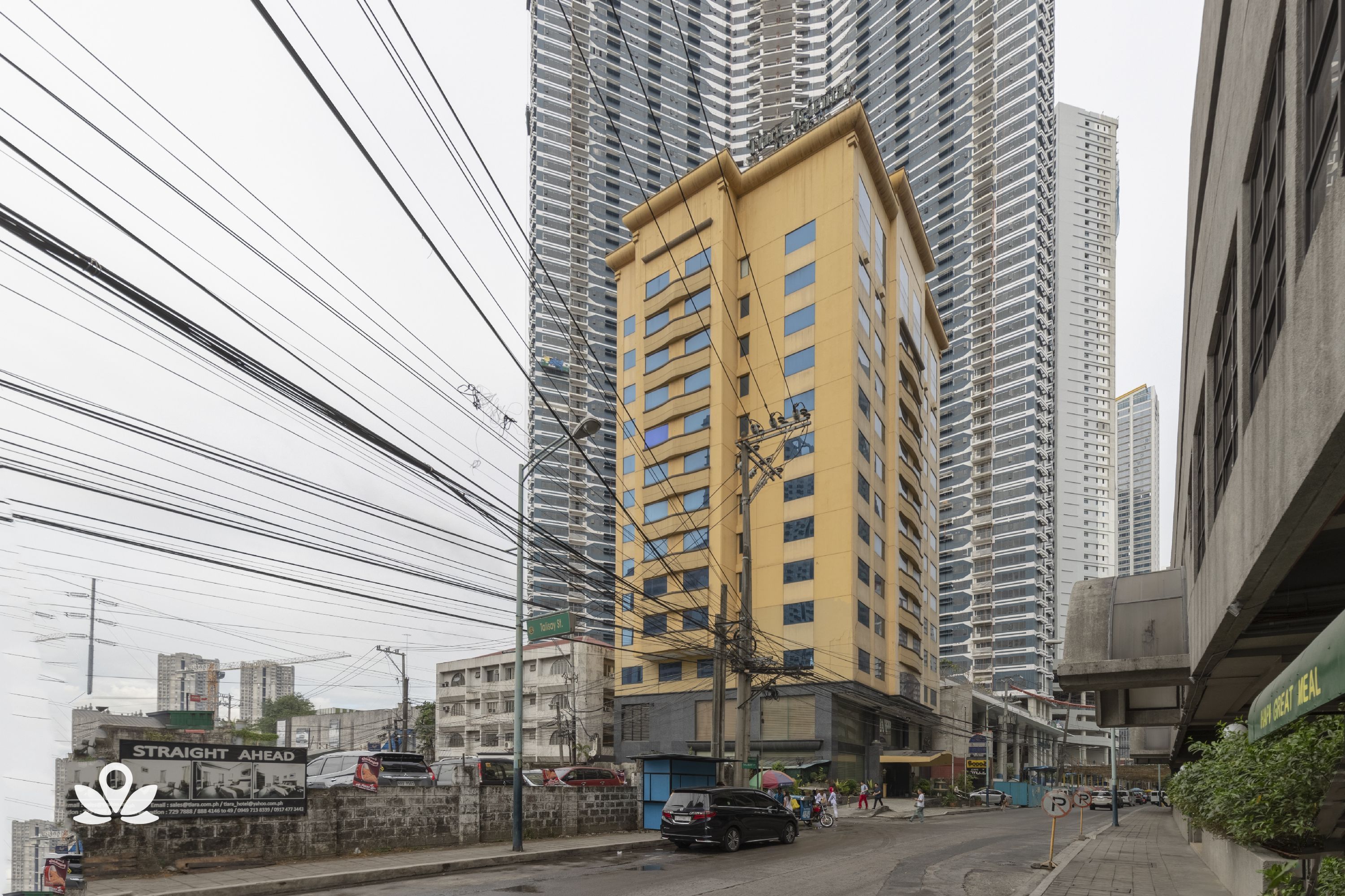 Tiara Oriental Hotel by ZEN Rooms