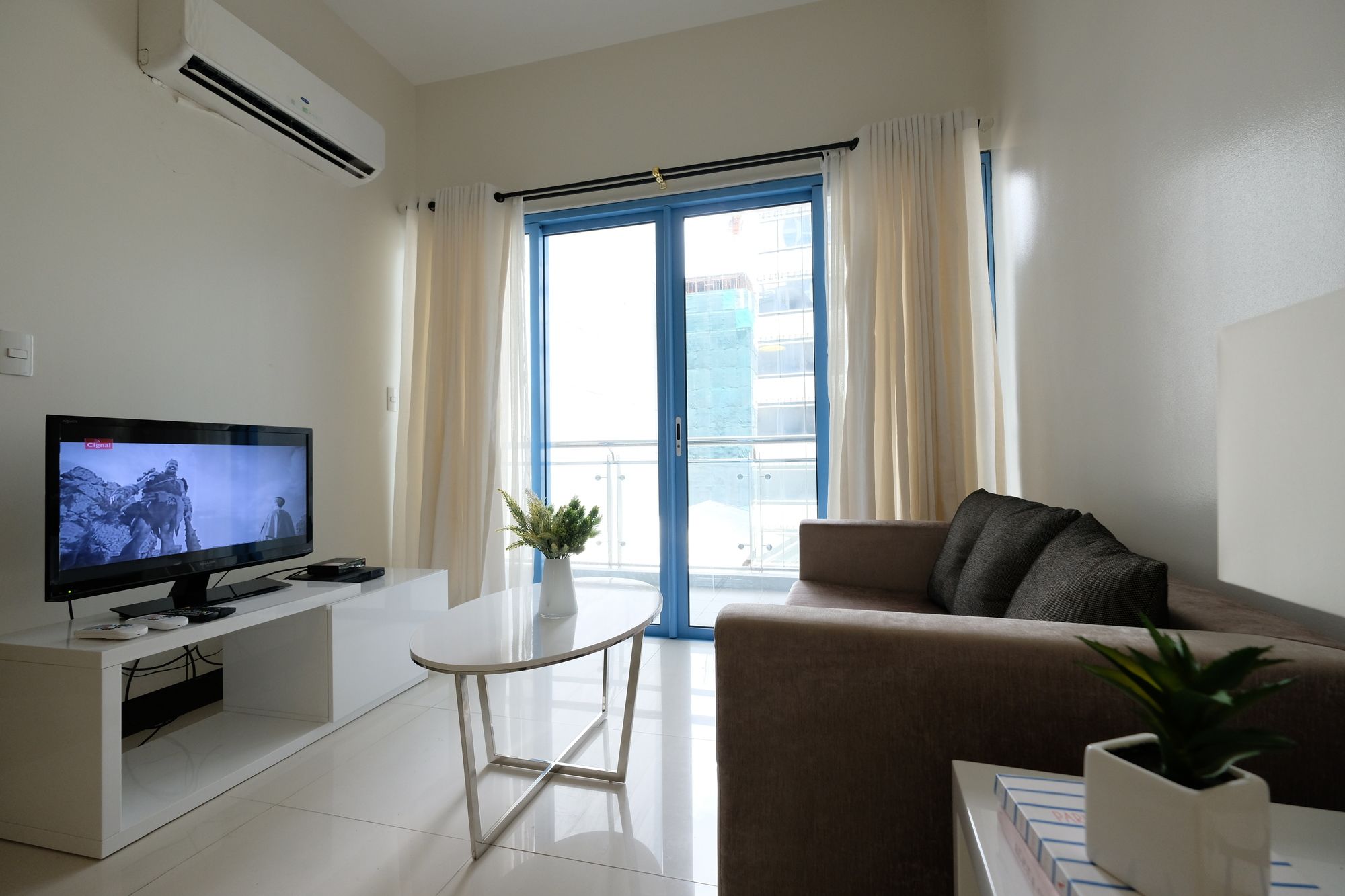 Two Central Condominium