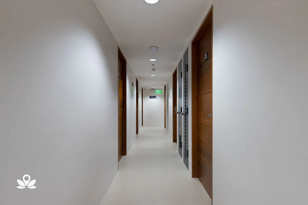 iHotel Uptown BGC