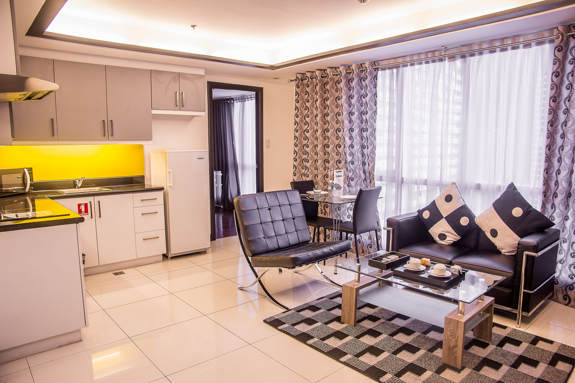 Y2 Residence Hotel