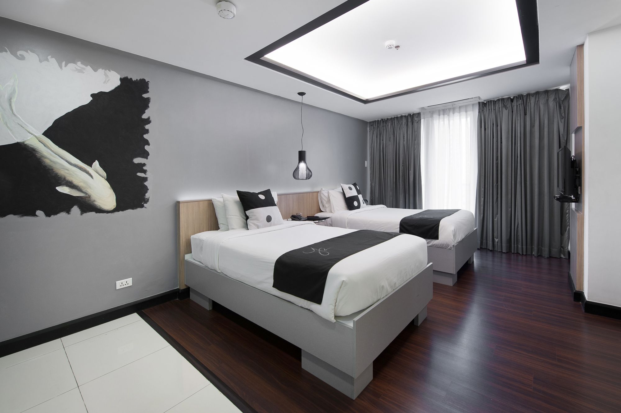Y2 Residence Hotel