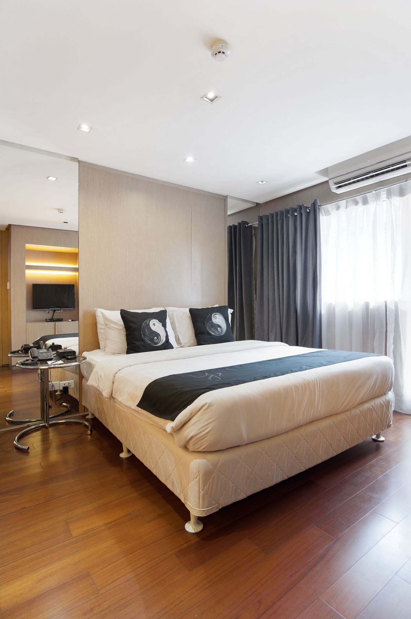 Y2 Residence Hotel