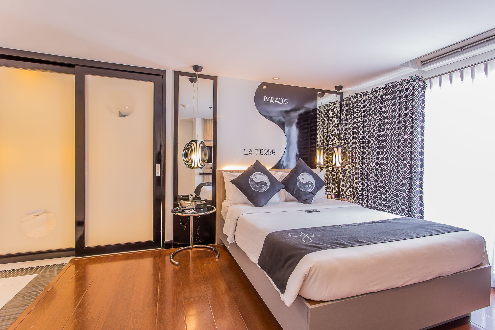Y2 Residence Hotel