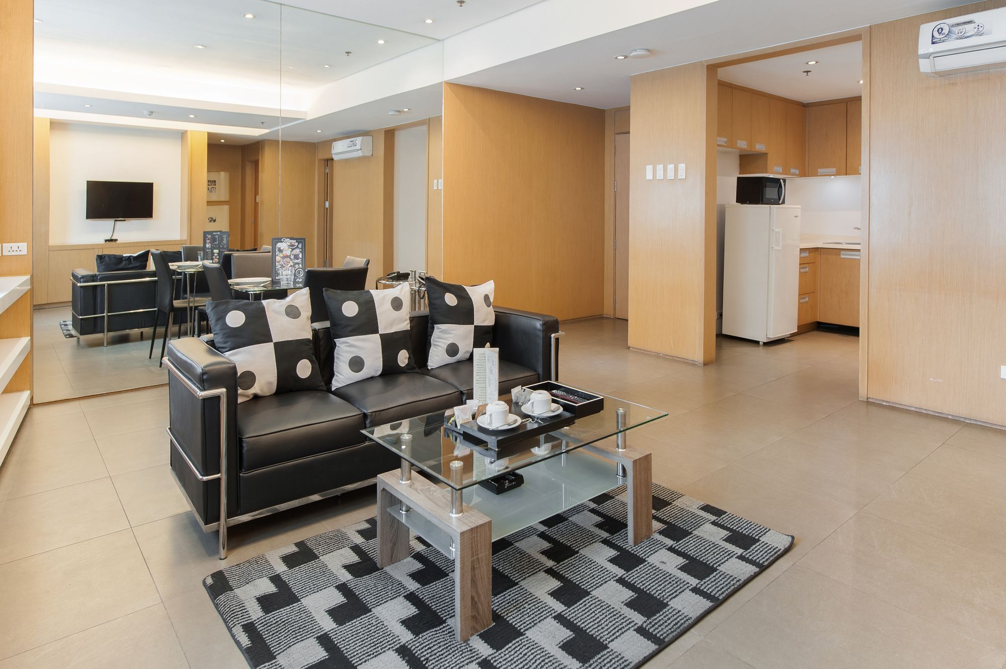 Y2 Residence Hotel