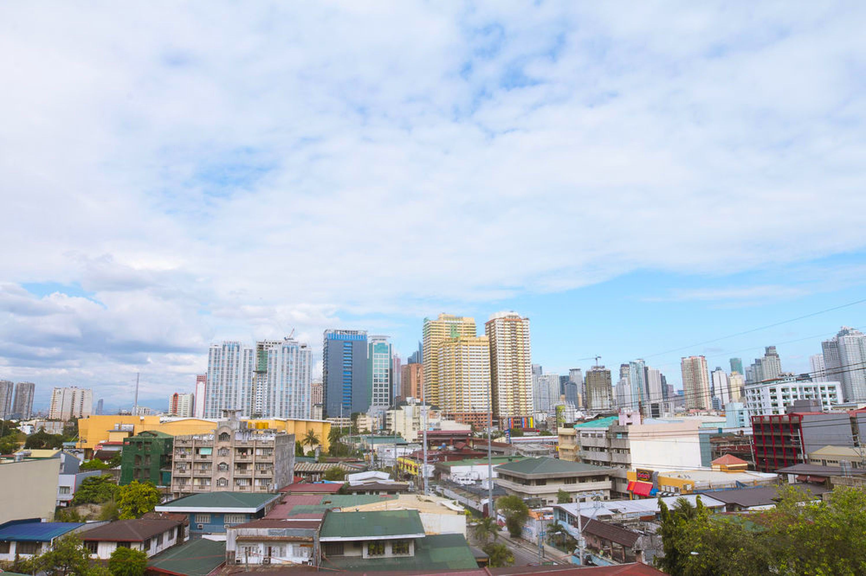ZEN Rooms Basic Dian Street Makati