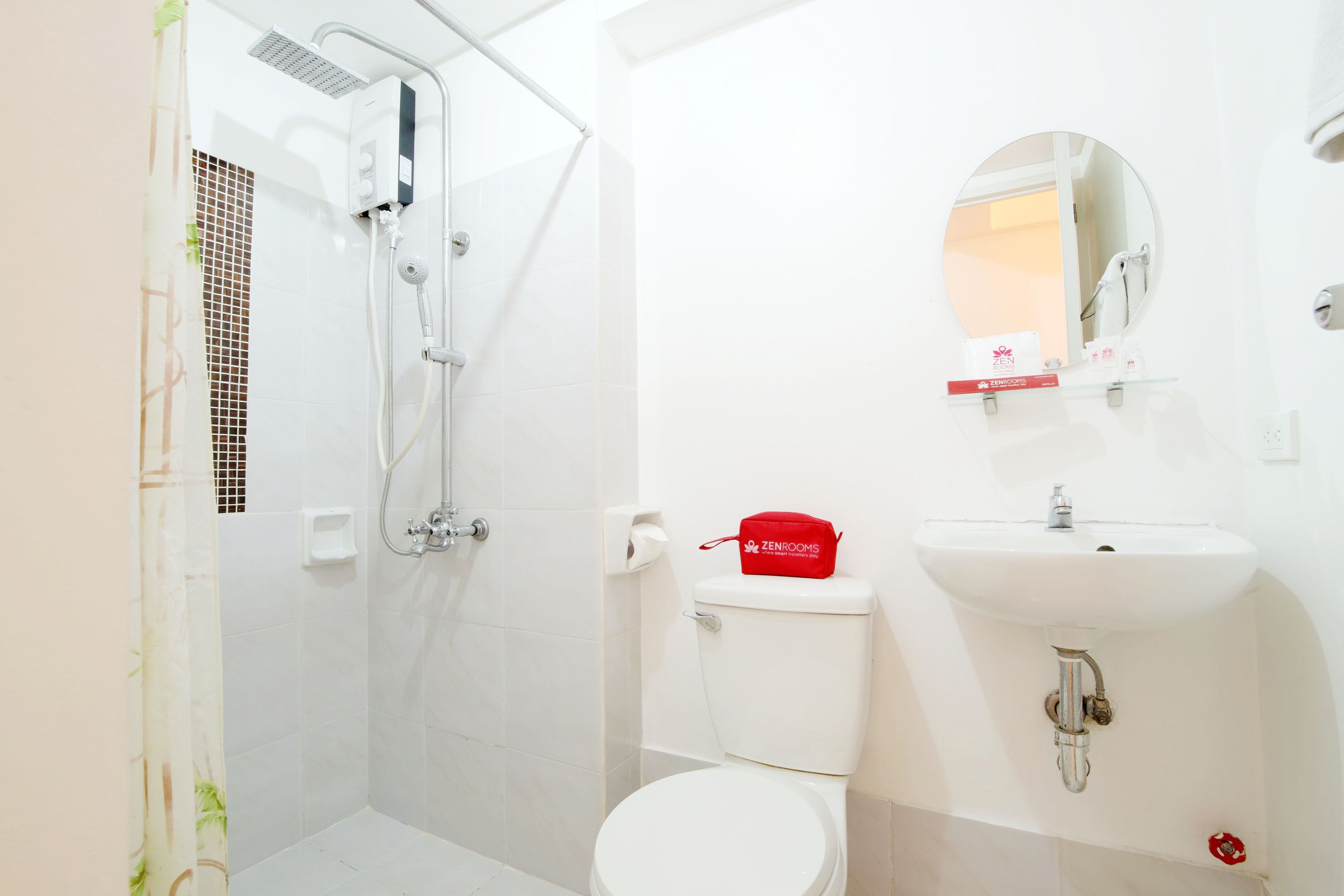 ZEN Rooms Basic Dian Street Makati
