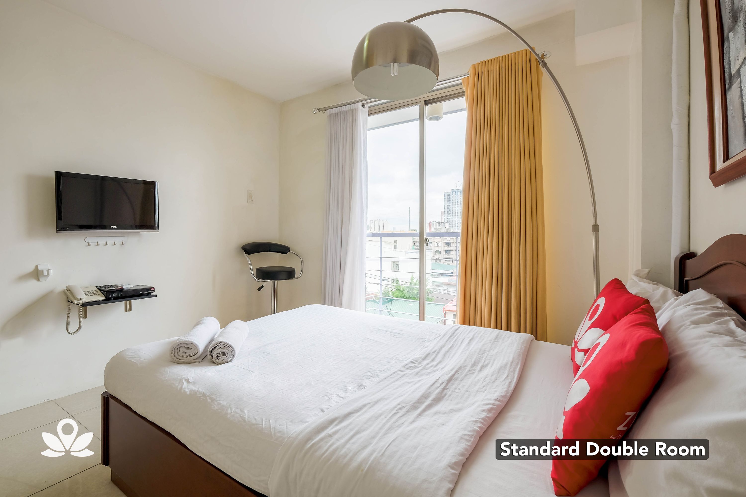 ZEN Rooms Basic Dian Street Makati