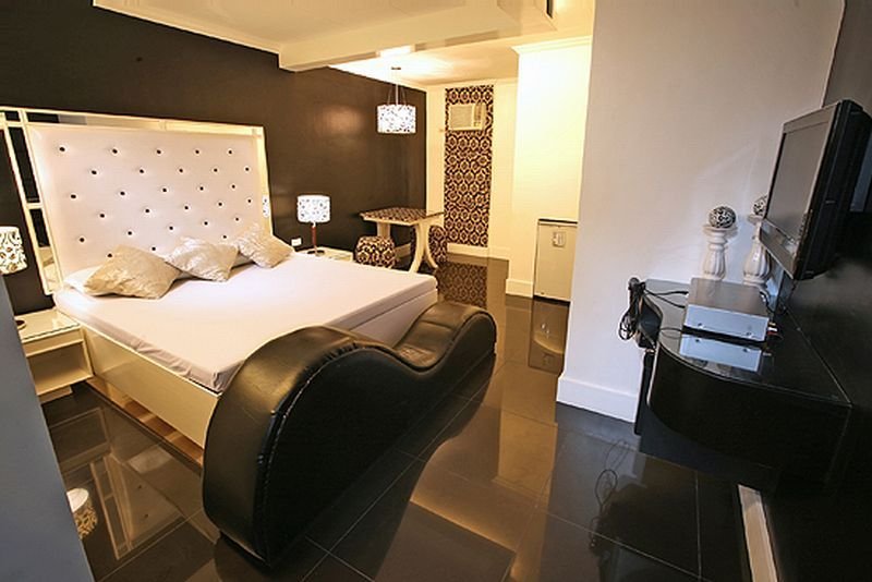 Victoria Court Mcarthur Malabon