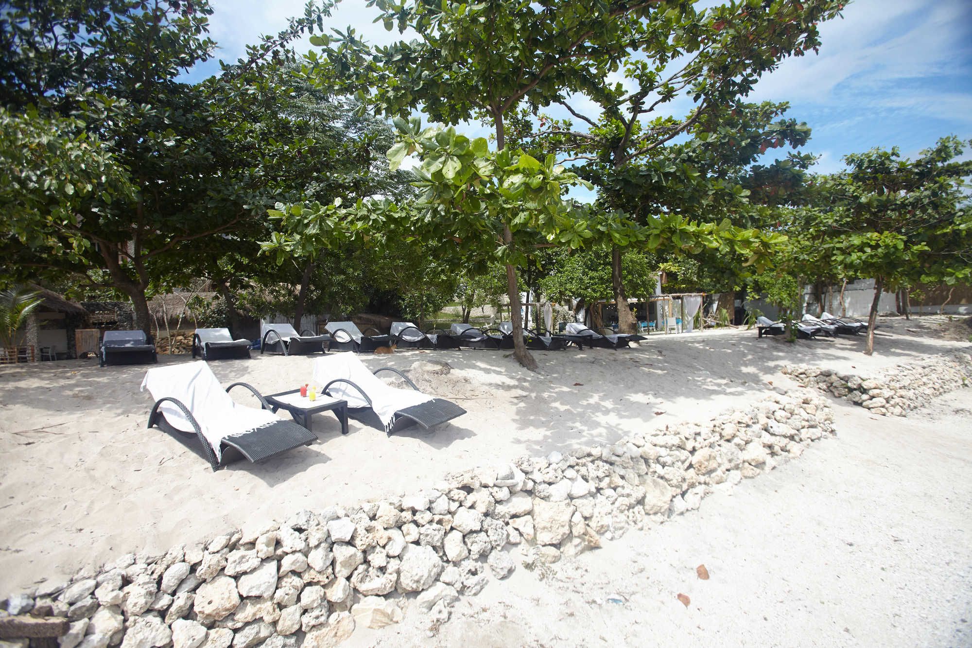 Blanco Beach Resort