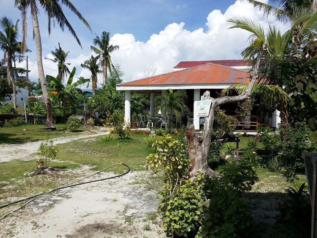 Mr. Kwiiz Resort
