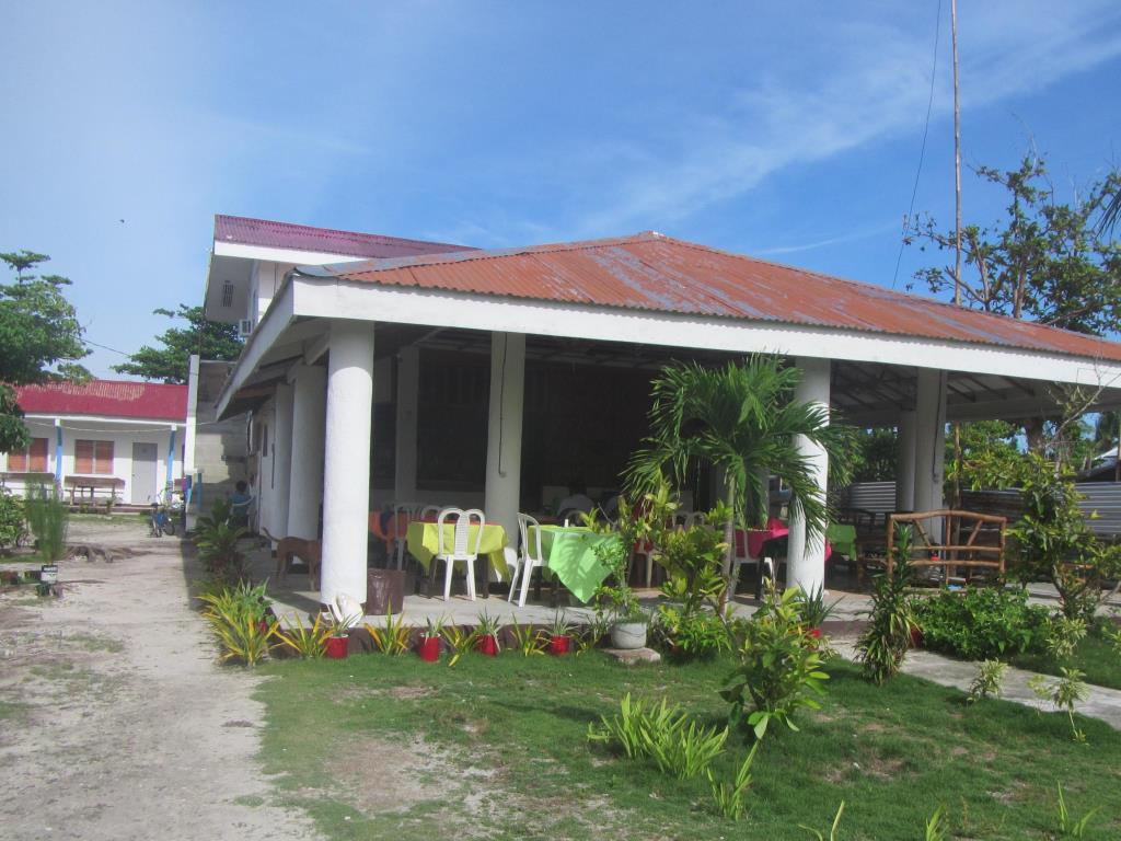 Mr. Kwiiz Resort