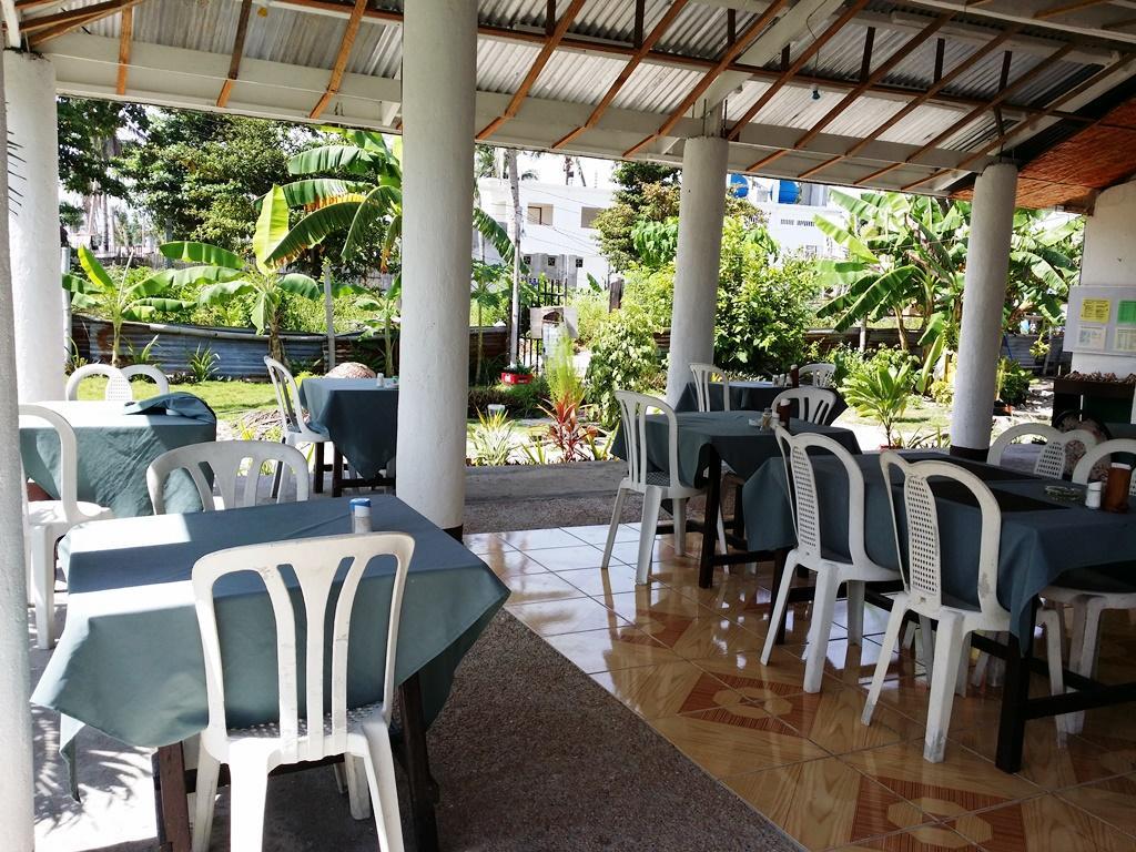 Mr. Kwiiz Resort
