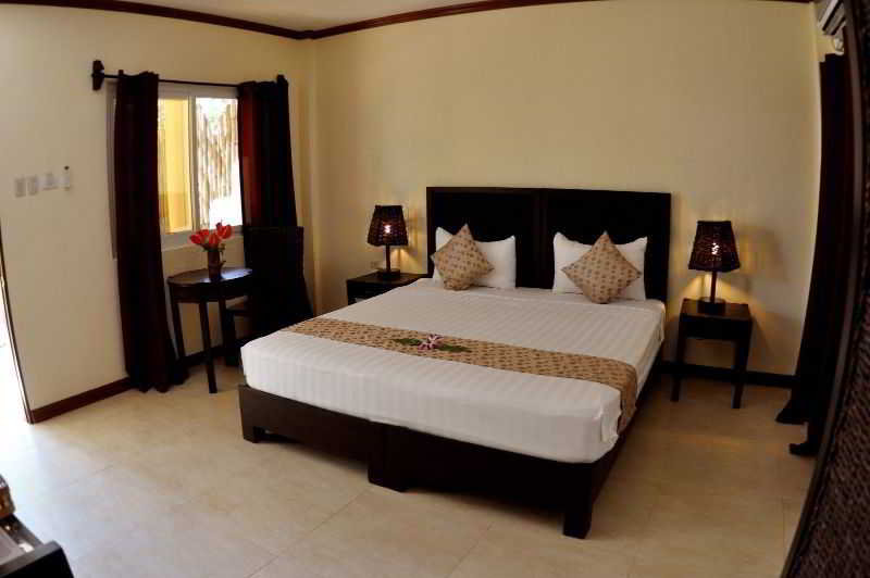 Ocean Vida Beach & Dive Resort