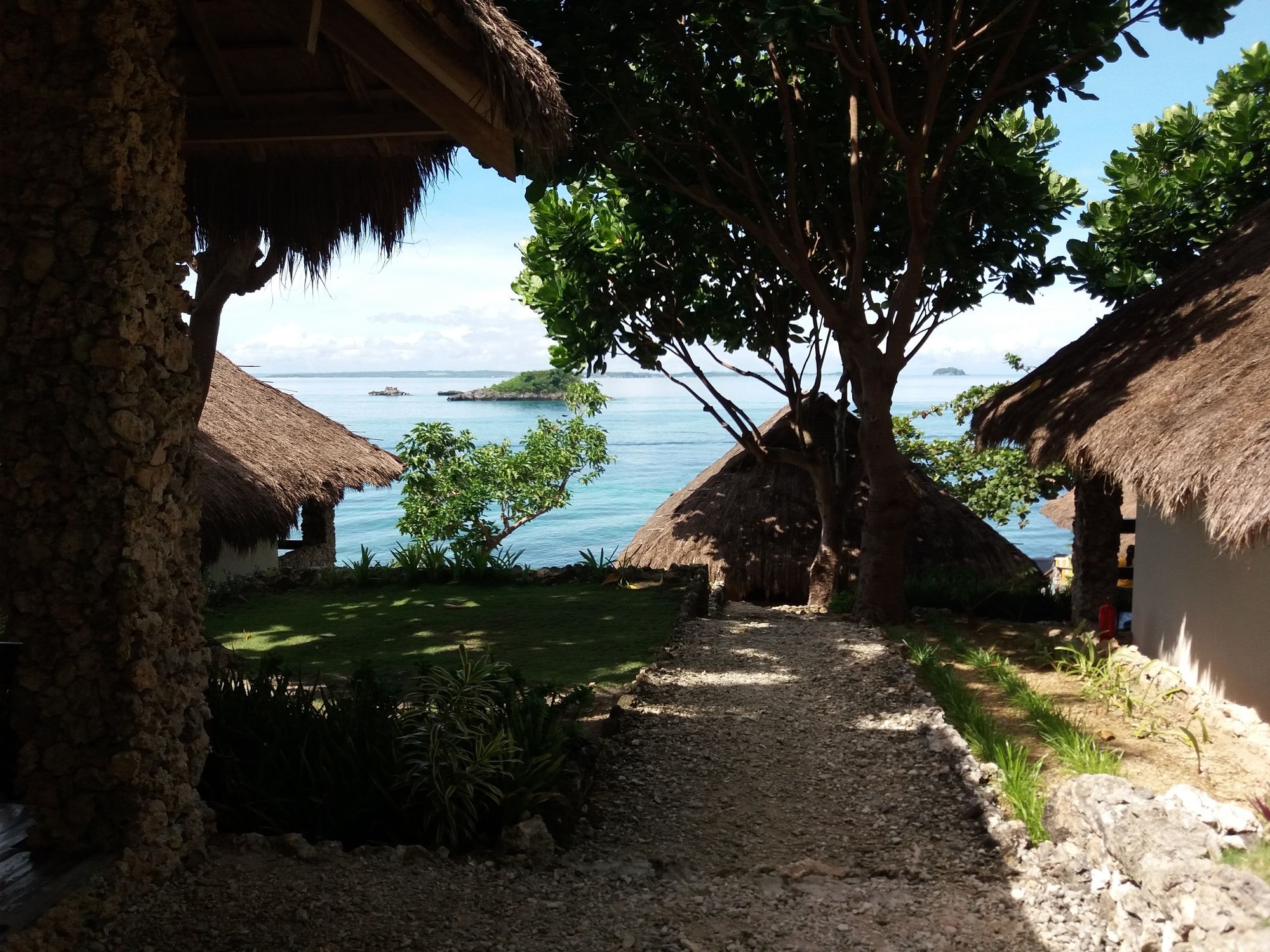 Tepanee Beach Resort