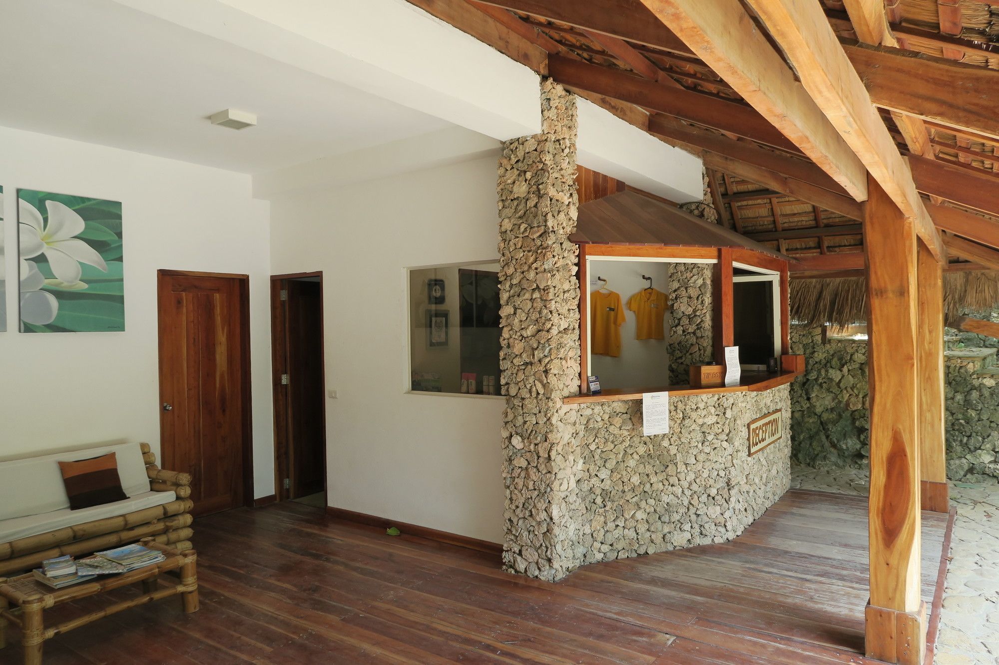 Tepanee Beach Resort