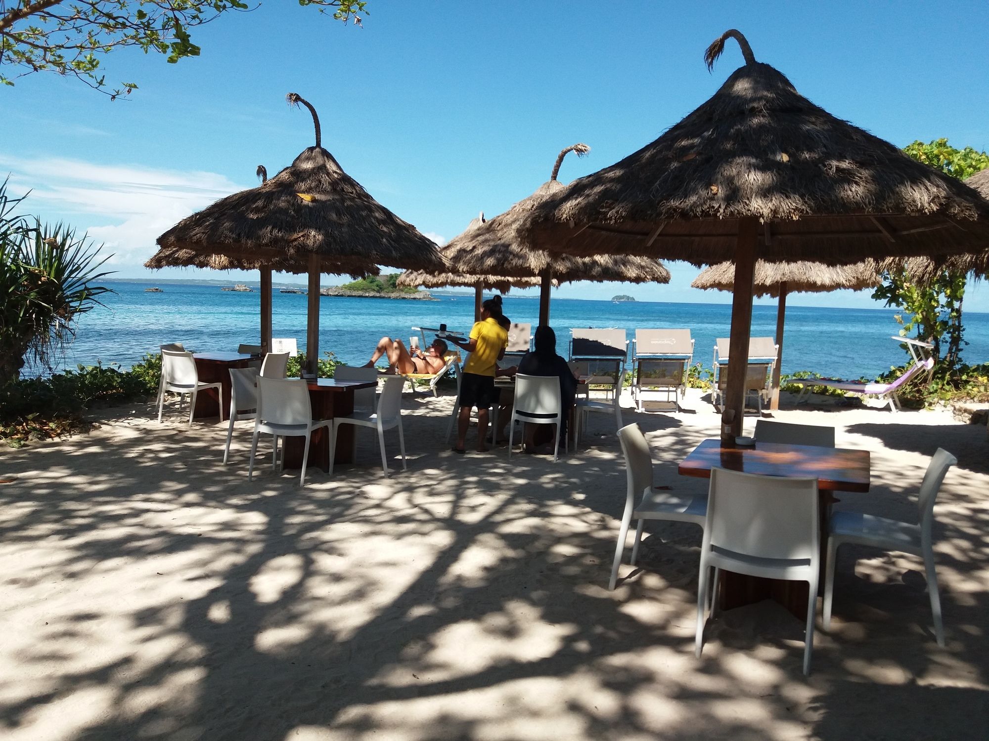 Tepanee Beach Resort