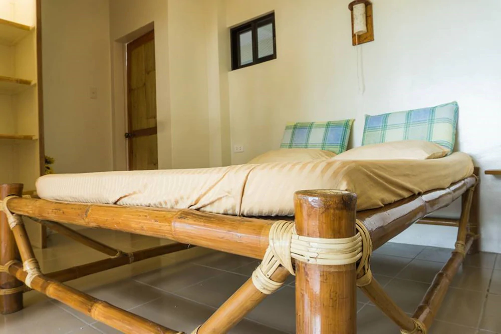 Hangout Beach Resort